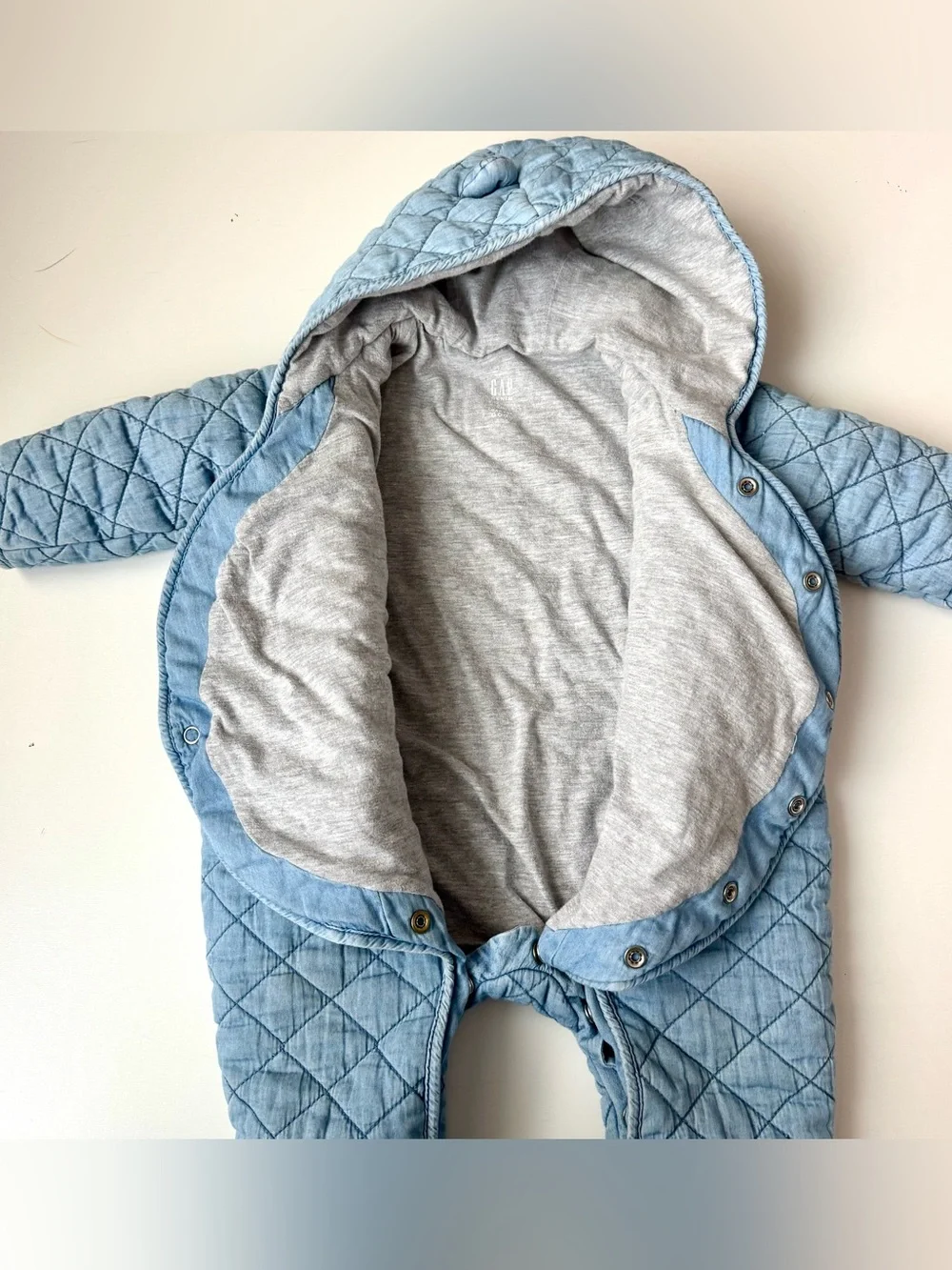 Baby GAP 6-12 Months Quilted Chambray Bunting One Piece  Babies Snowsuit Blue